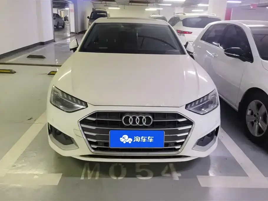 Audi A4L 2022 из CN, фото 2