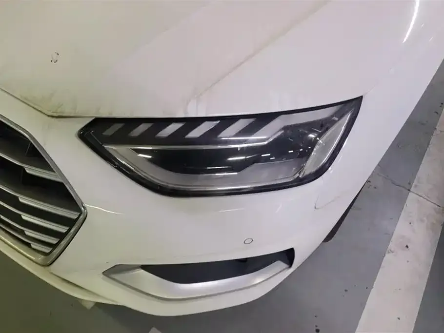Audi A4L 2022 из CN, фото 5