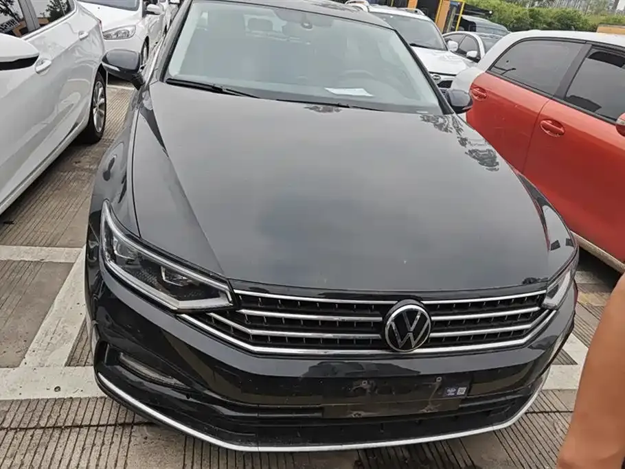 Volkswagen Magotan 2023 из CN, фото 2