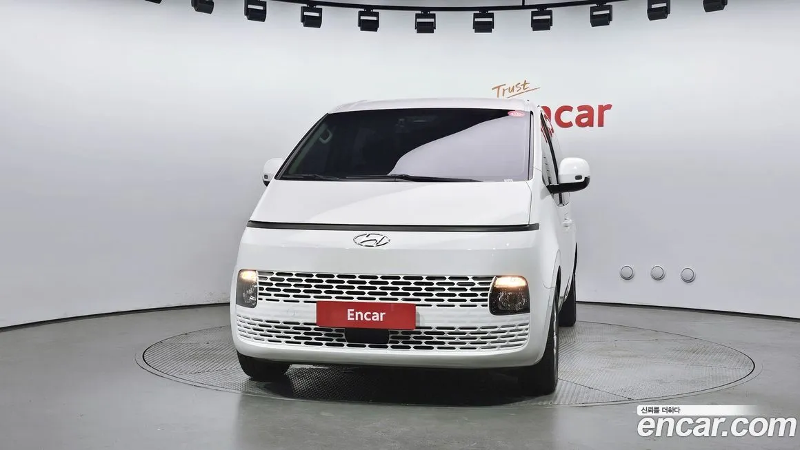 Hyundai Staria 2022 из KR, фото 3