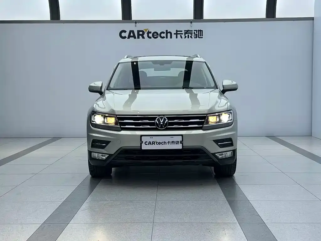 Volkswagen Tiguan L 2021 из CN, фото 2