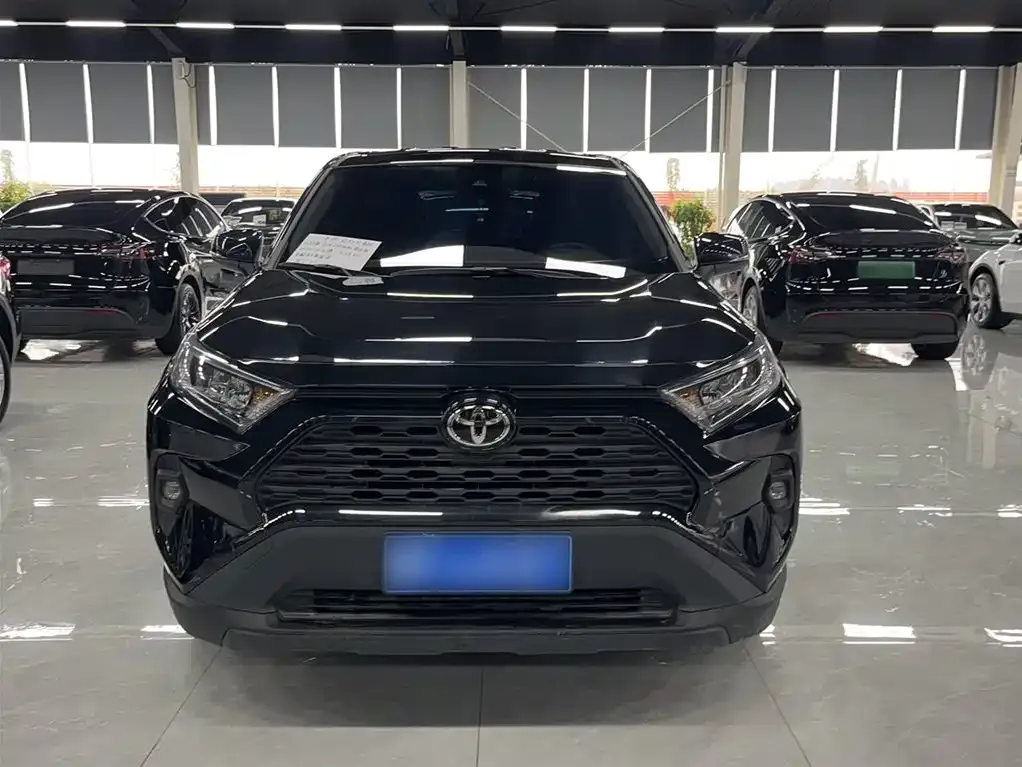 Toyota RAV4 2024 из CN, фото 3