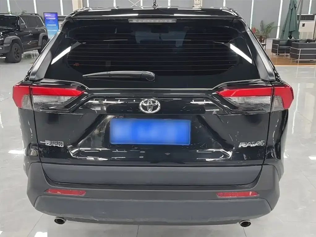 Toyota RAV4 2024 из CN, фото 6