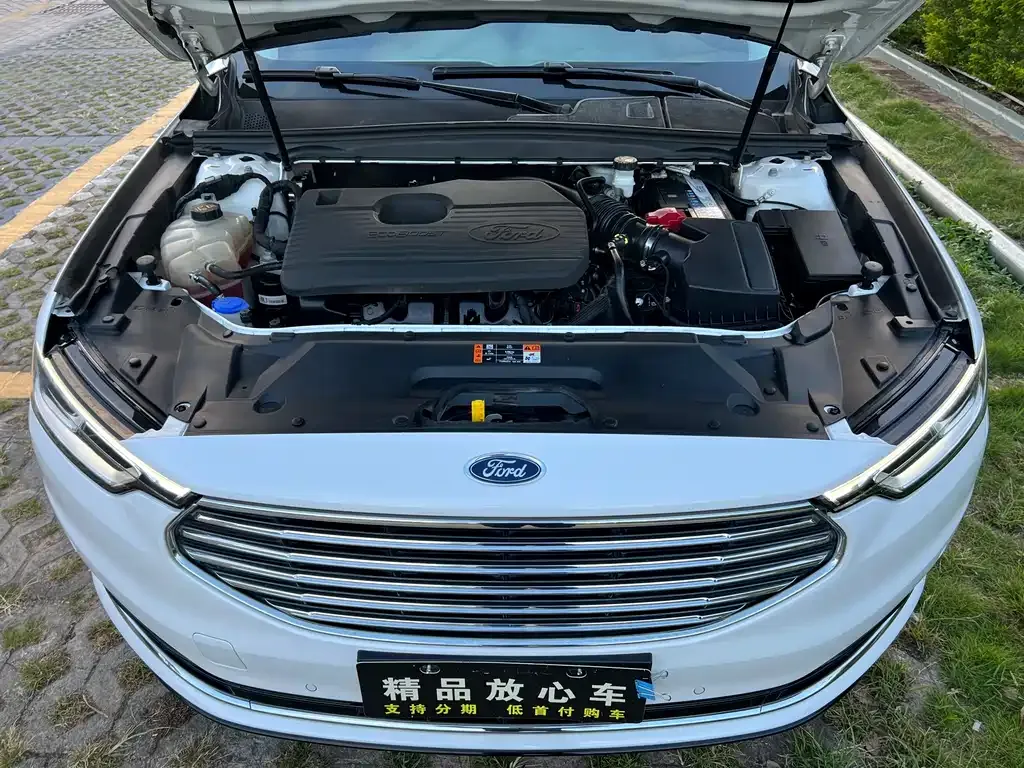 Ford Taurus 2022 из CN, фото 10