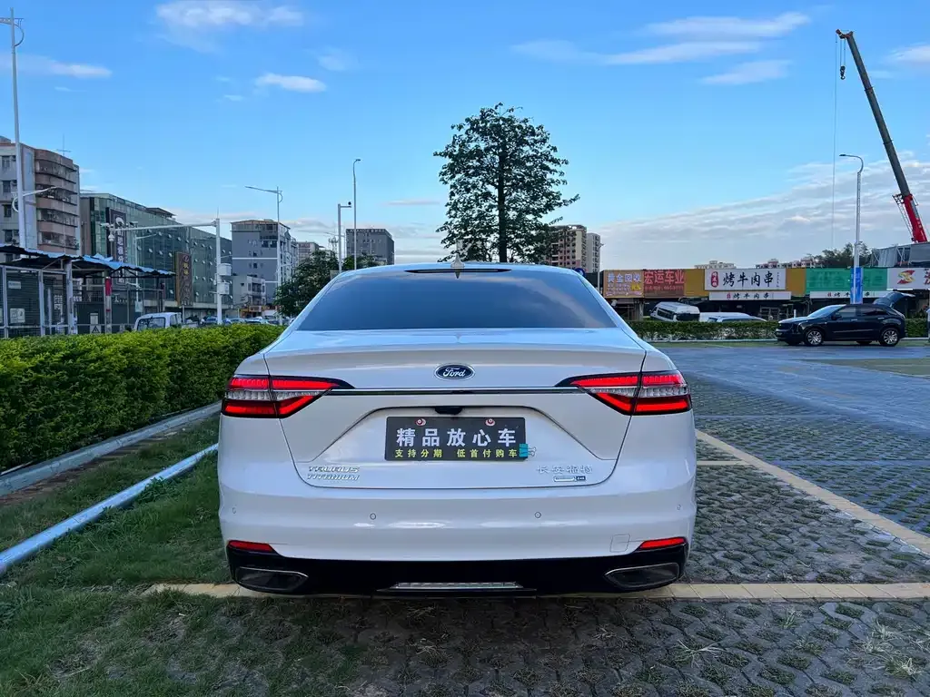 Ford Taurus 2022 из CN, фото 5