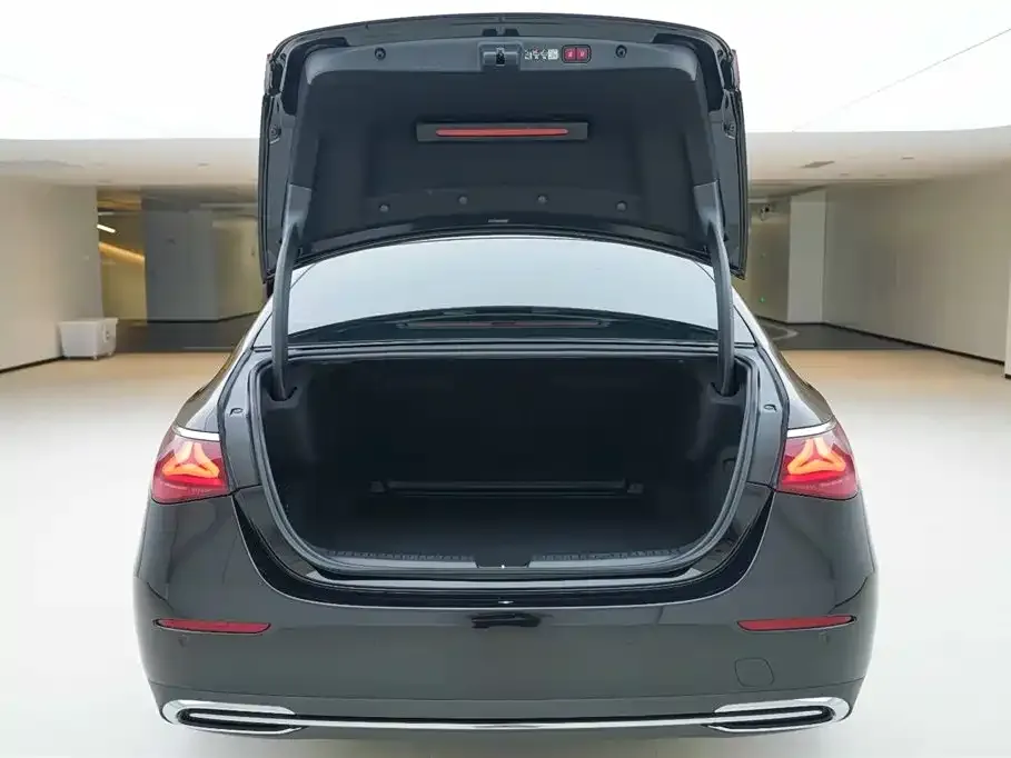 Mercedes-Benz E-Class 2024 из CN, фото 6