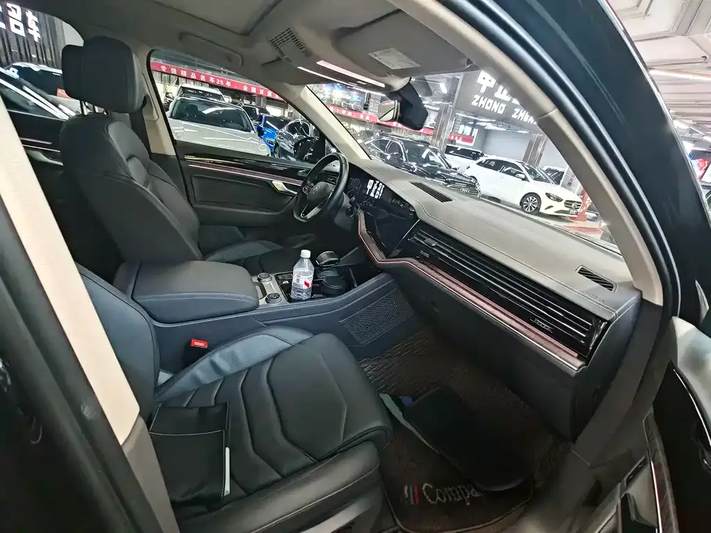 Volkswagen Touareg 2021 из CN, фото 3