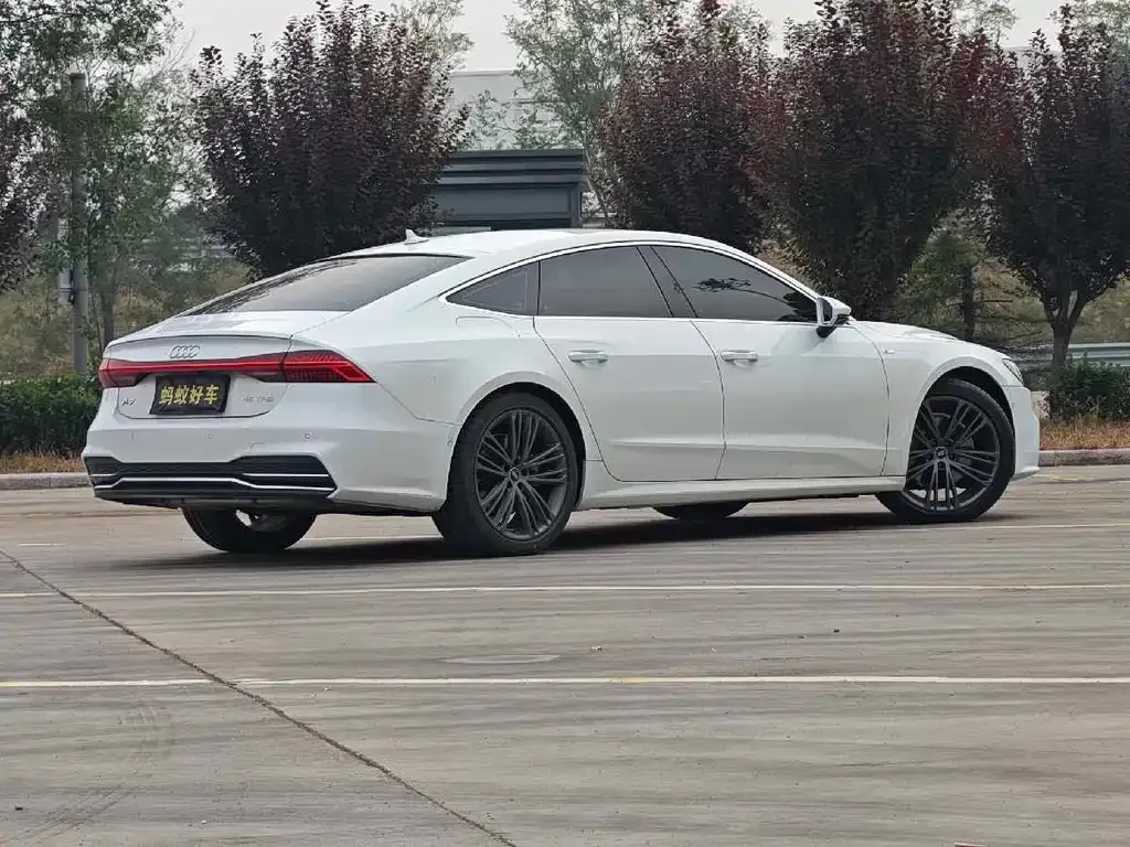 Audi A7 2024 из CN, фото 4