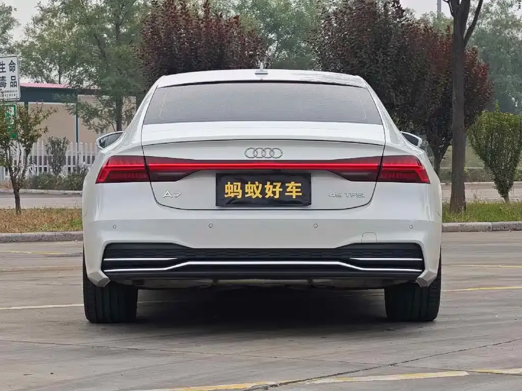 Audi A7 2024 из CN, фото 5