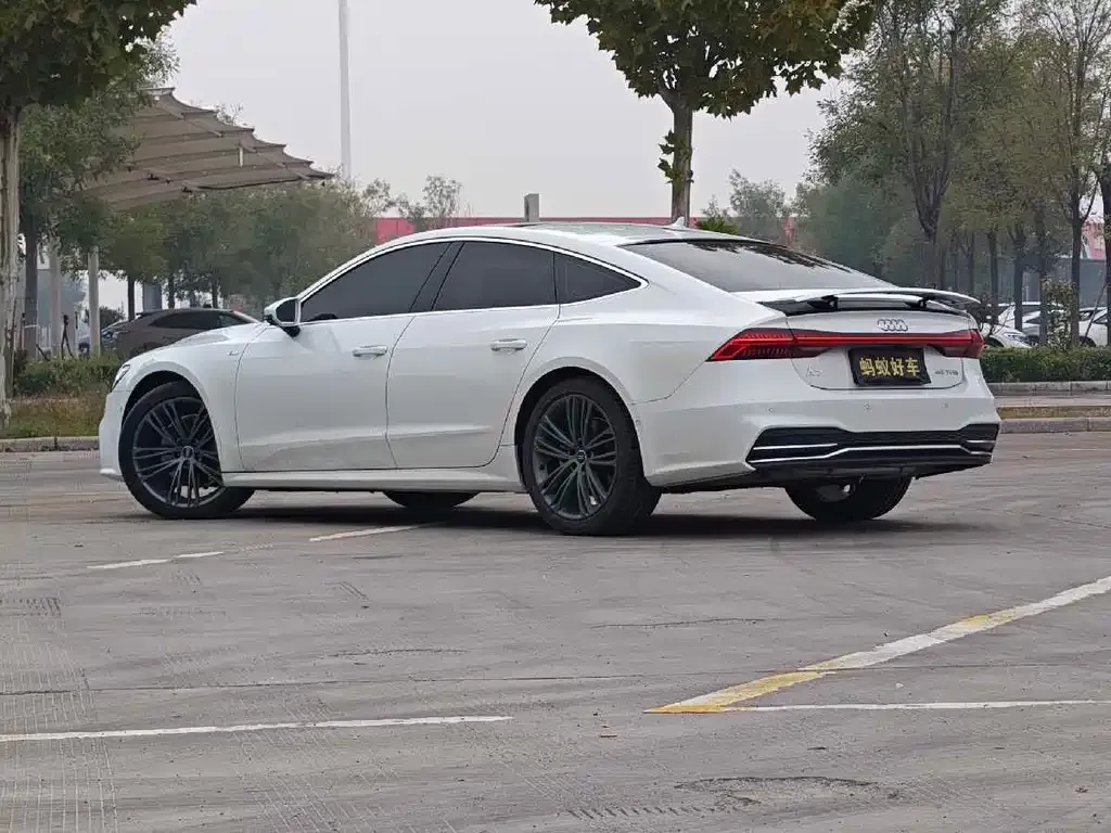 Audi A7 2024 из CN, фото 6