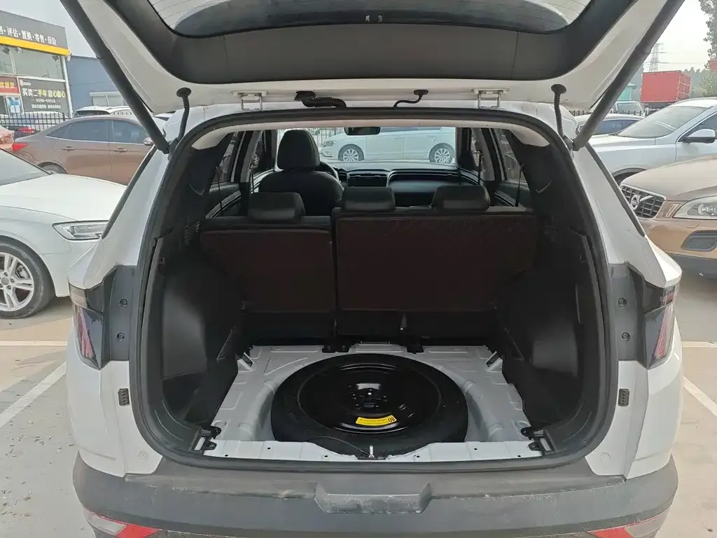 Hyundai Tucson 2023 из CN, фото 10