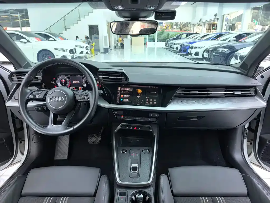 Audi A3 2023 из CN, фото 9