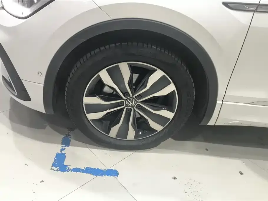 Volkswagen Tiguan L 2022 из CN, фото 6