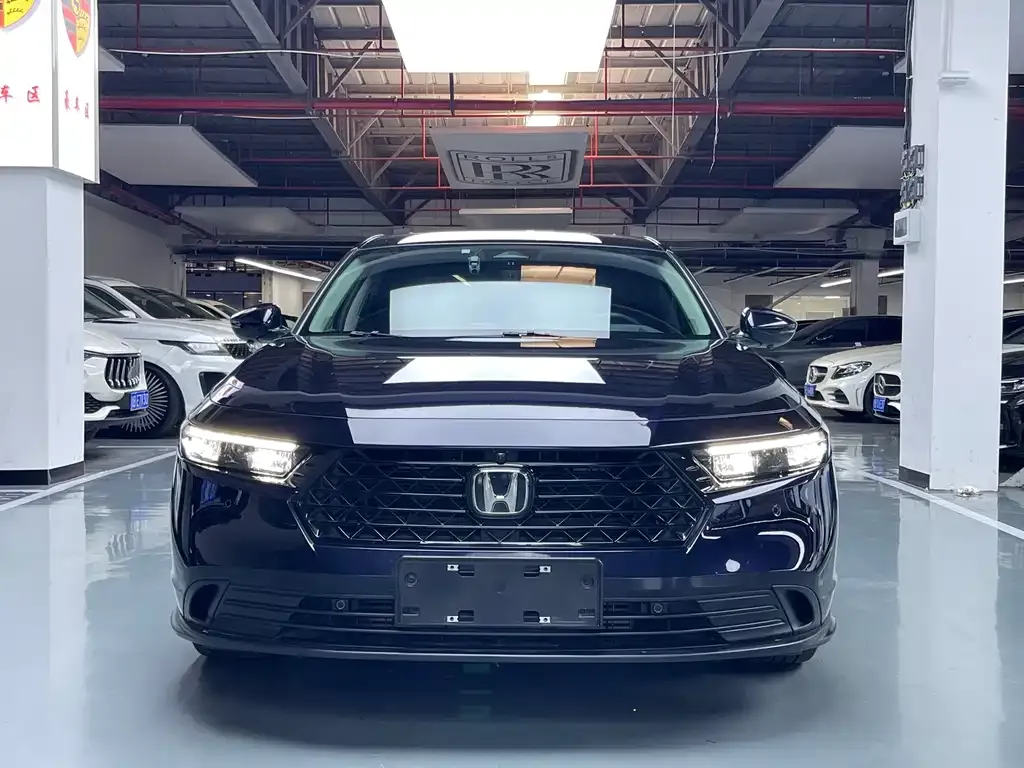 Honda Accord 2023 из CN, фото 2