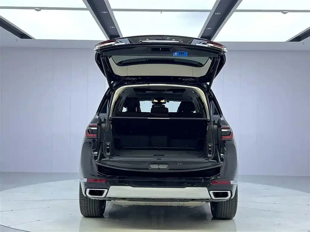 BMW X7 2024 из CN, фото 9