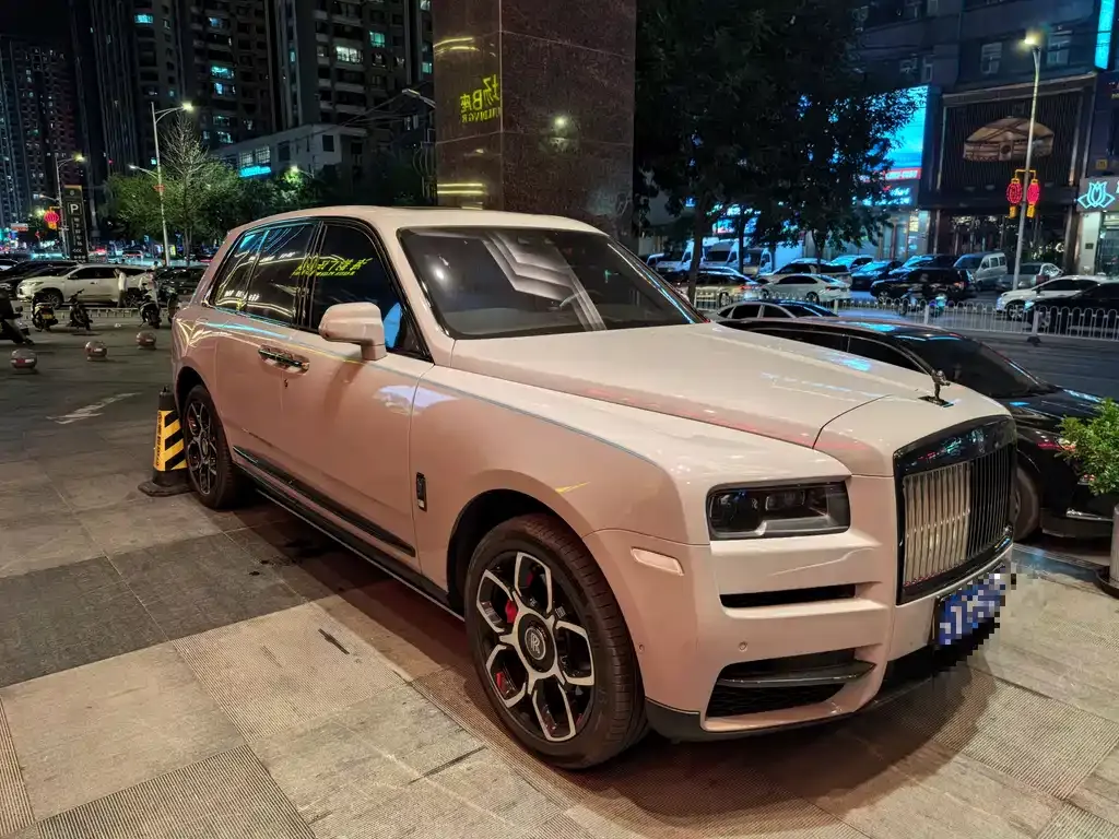 Rolls-Royce Cullinan 2023 из CN, фото 1