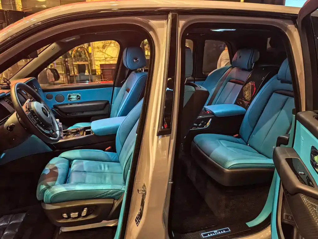 Rolls-Royce Cullinan 2023 из CN, фото 4
