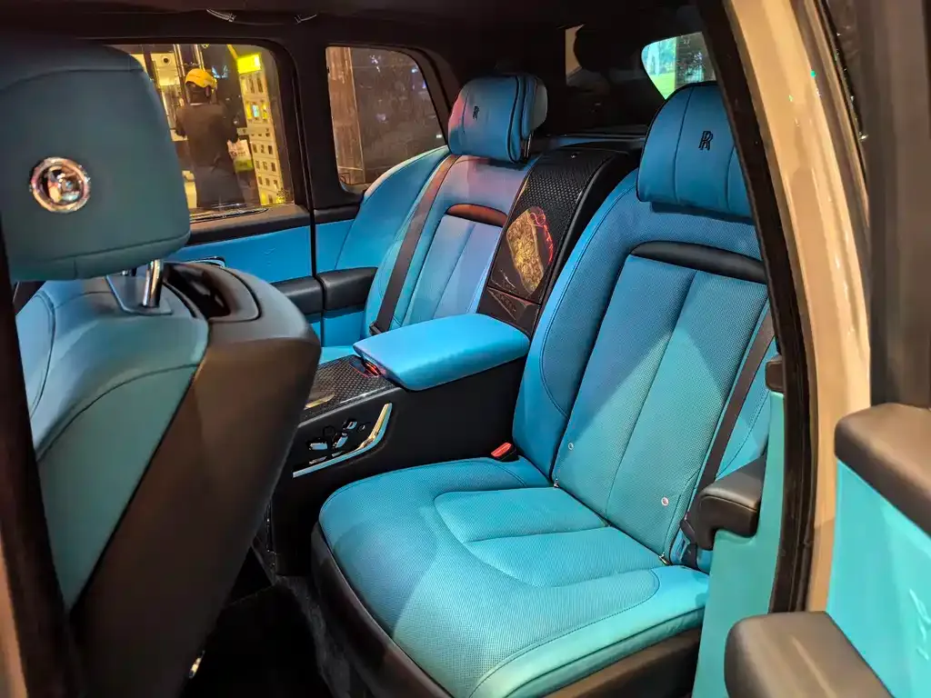 Rolls-Royce Cullinan 2023 из CN, фото 5