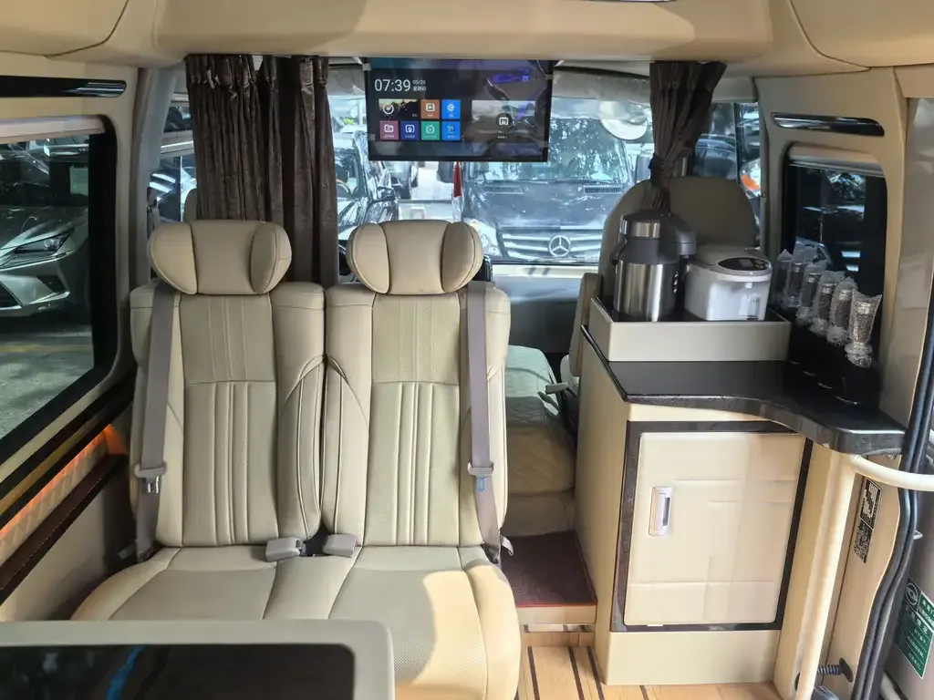 Toyota Coaster 2022 из CN, фото 8