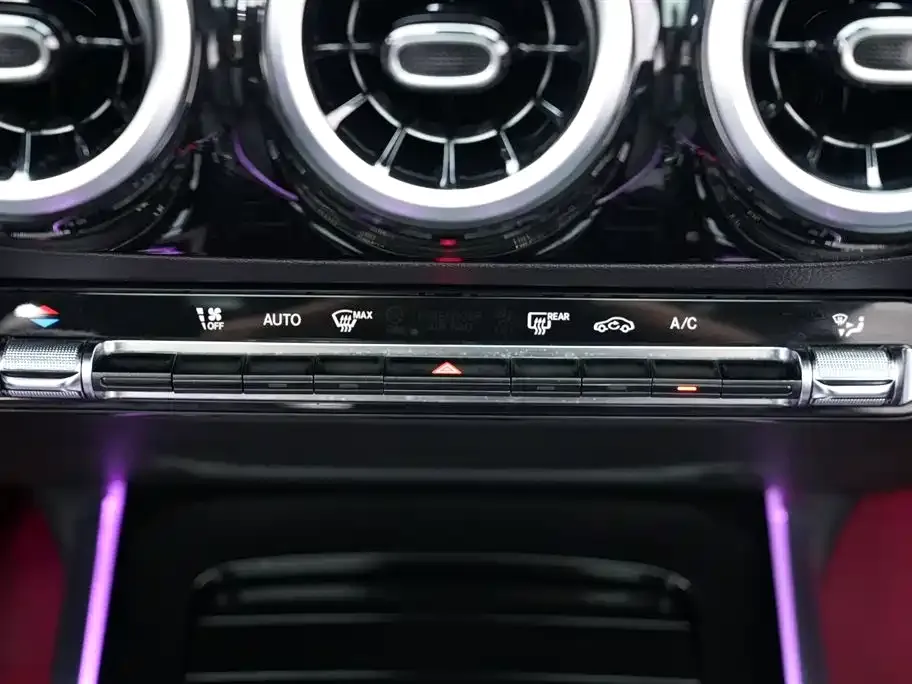 Mercedes-Benz GLA 2023 из CN, фото 10