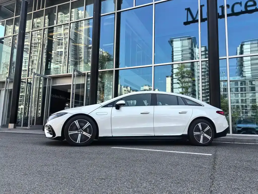Mercedes-Benz EQS 2023 из CN, фото 2