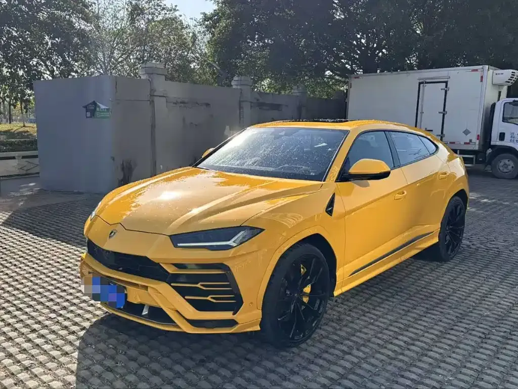 Lamborghini Urus 2022 из CN, фото 1
