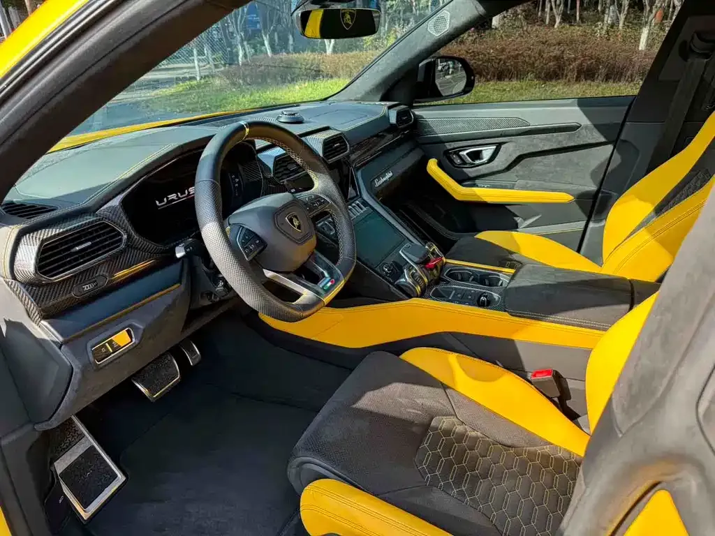 Lamborghini Urus 2022 из CN, фото 6