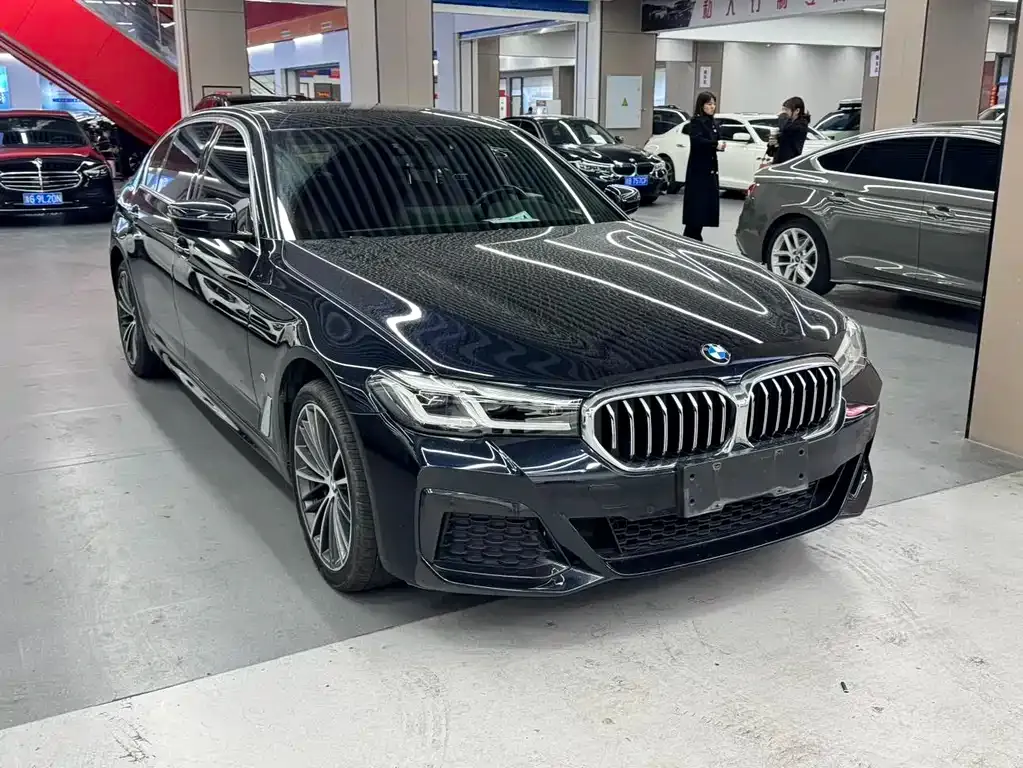 BMW 5 Series — фото 3