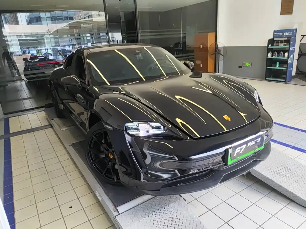 Porsche Taycan 2023 из CN, фото 10