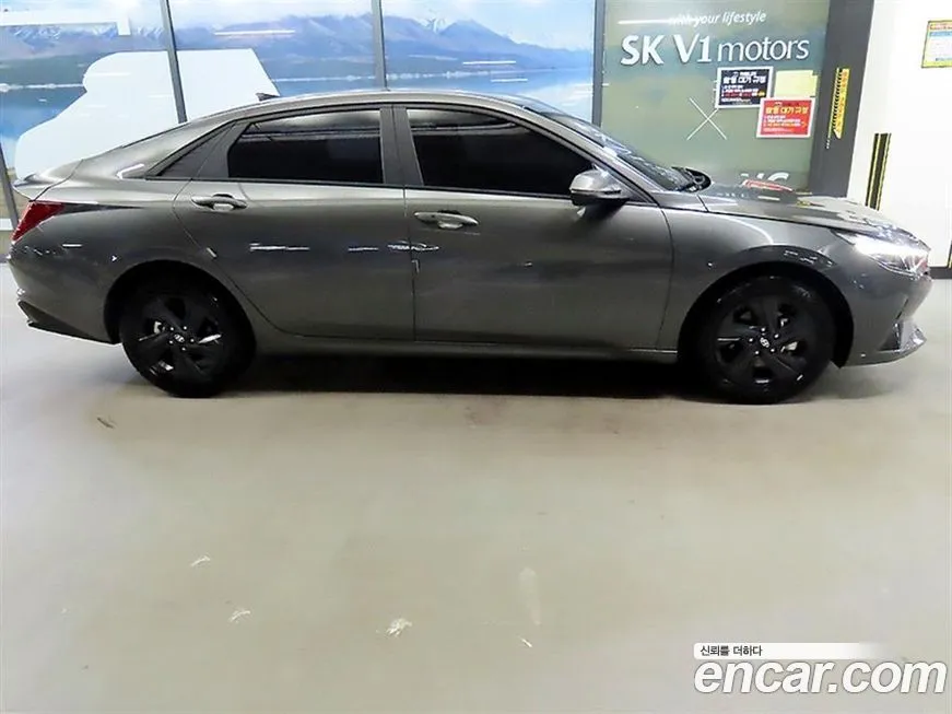 Hyundai AVANTE — фото 3