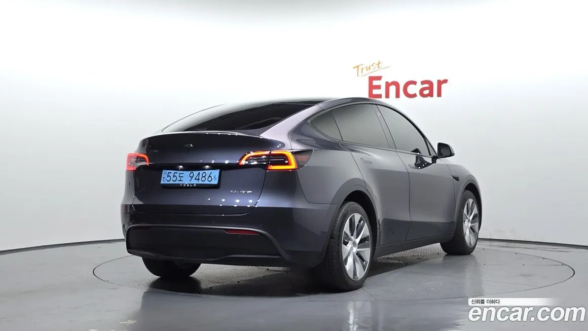 Tesla Model Y — фото 2