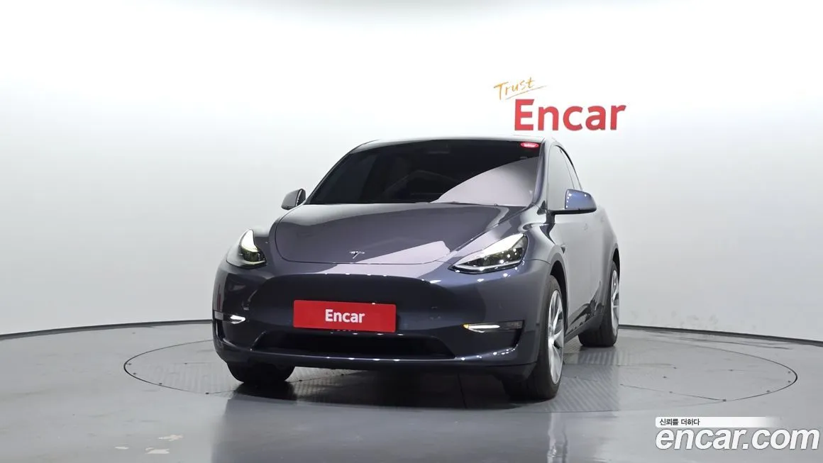 Tesla Model Y — фото 3