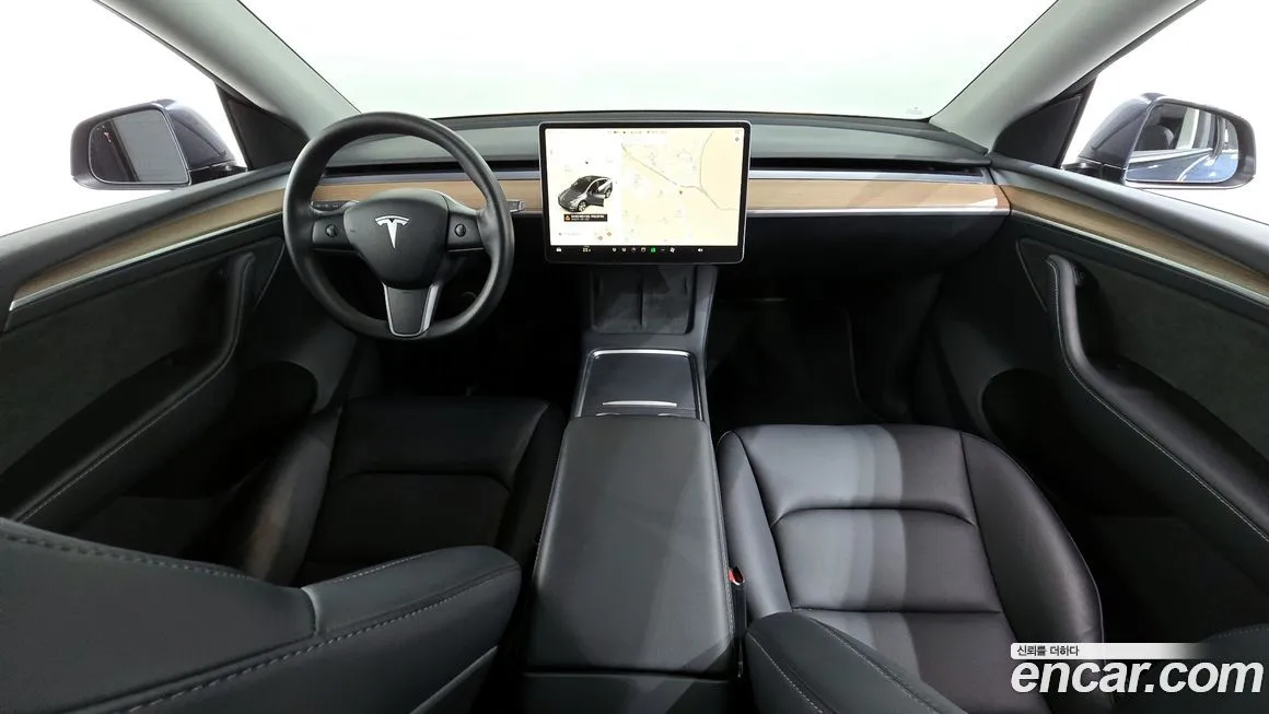Tesla Model Y — фото 6