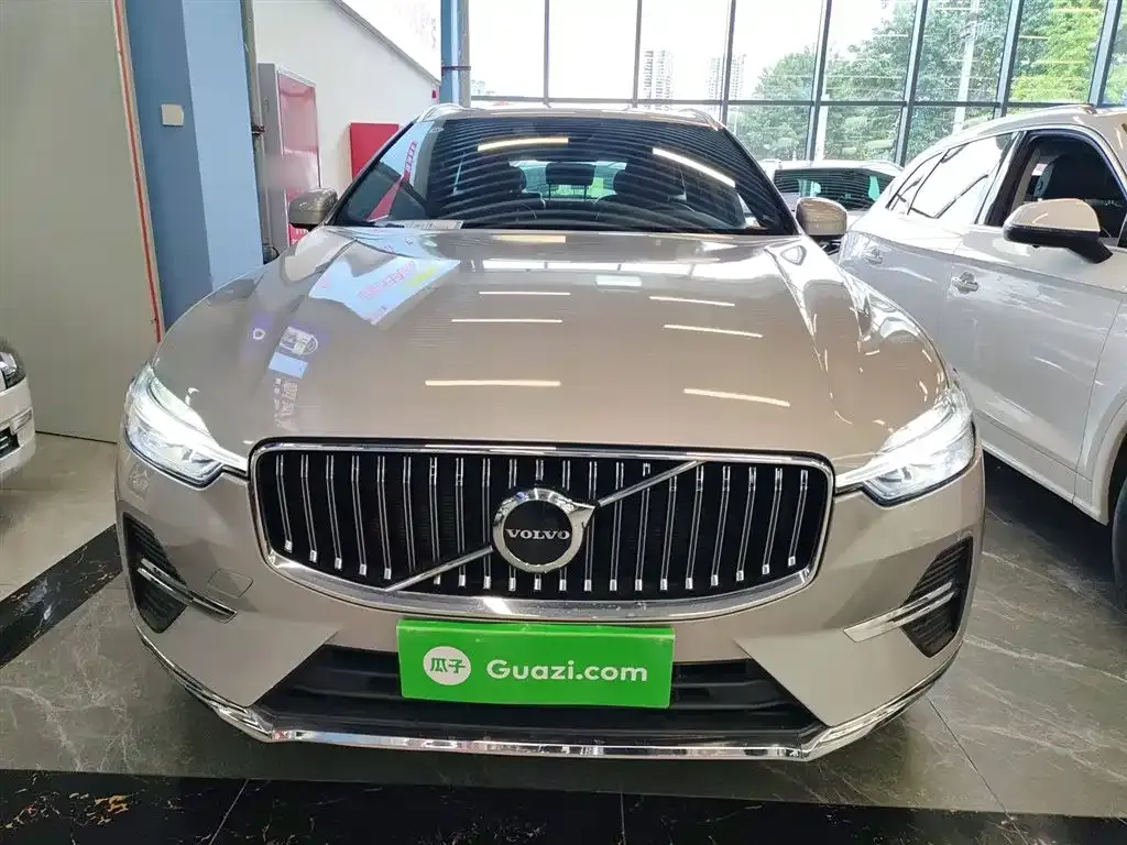 Volvo XC60 2023 из CN, фото 3