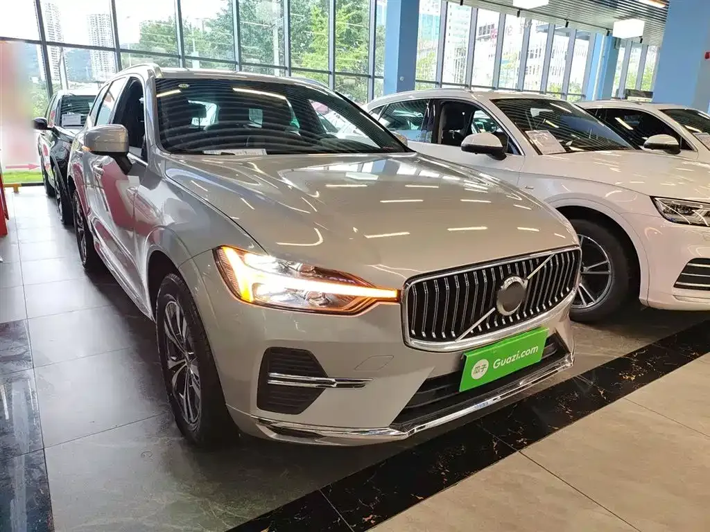 Volvo XC60 2023 из CN, фото 4