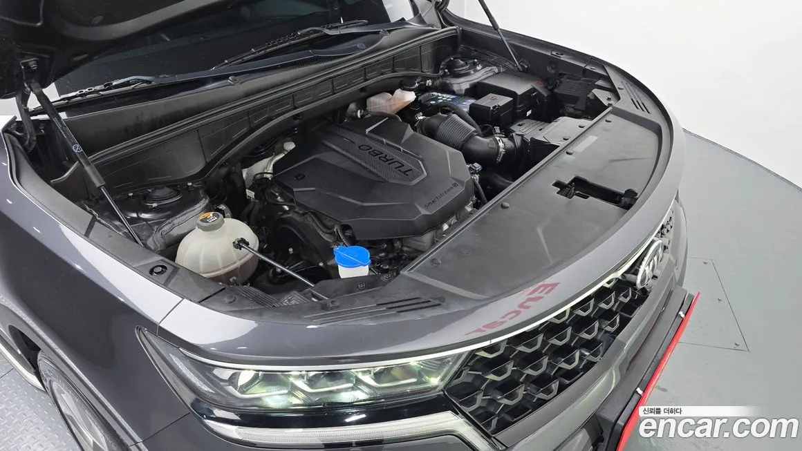 Kia Sorento — фото 6