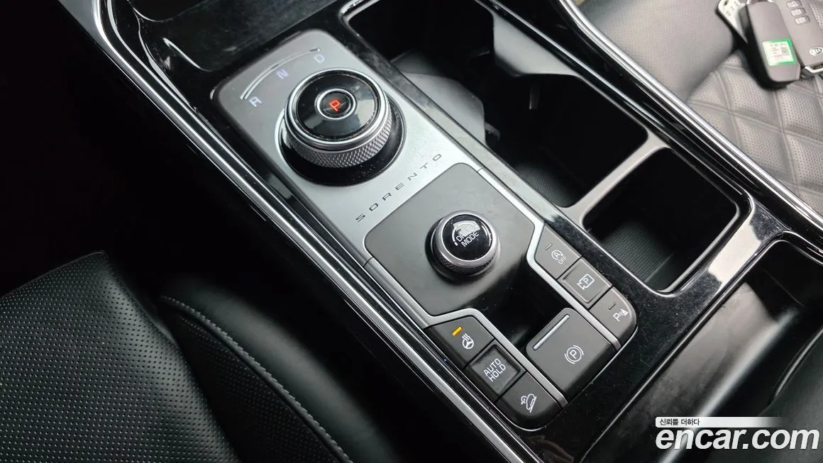 Kia Sorento — фото 9