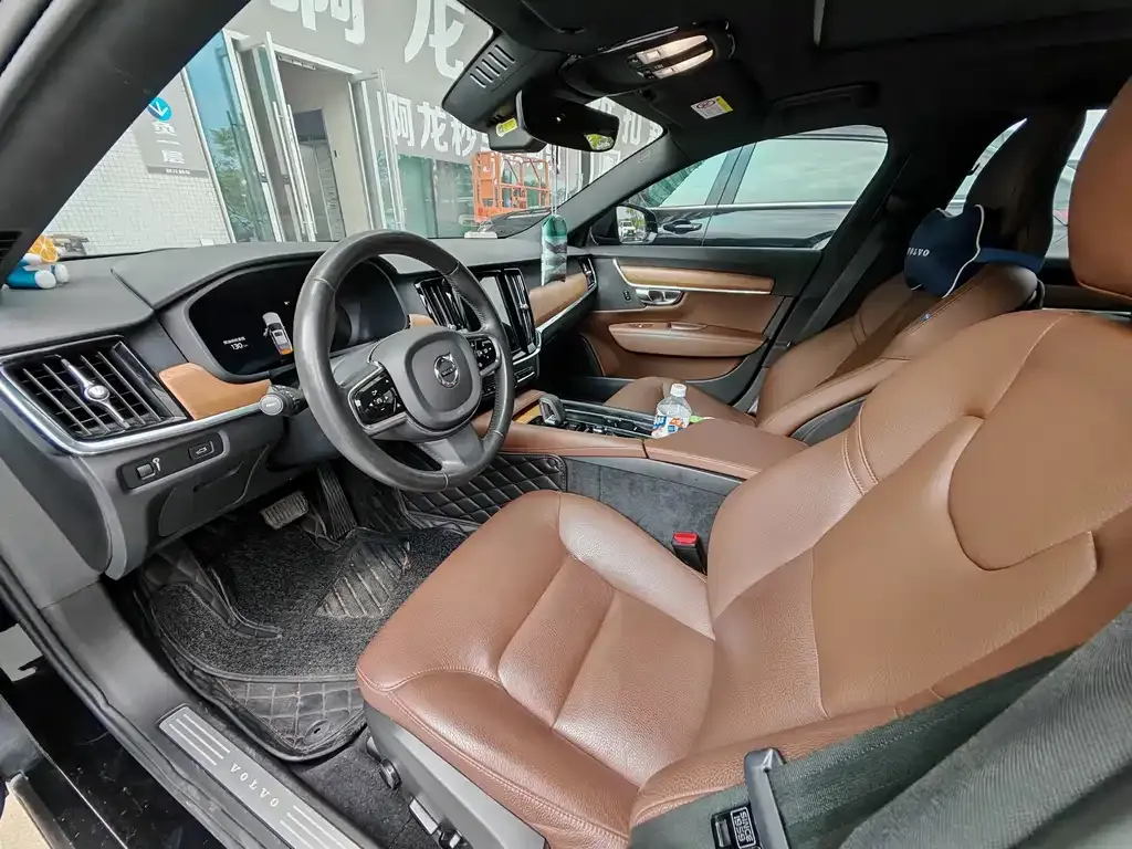 Volvo S90 2022 из CN, фото 4