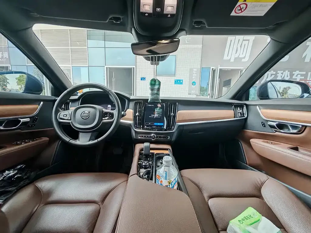 Volvo S90 2022 из CN, фото 6