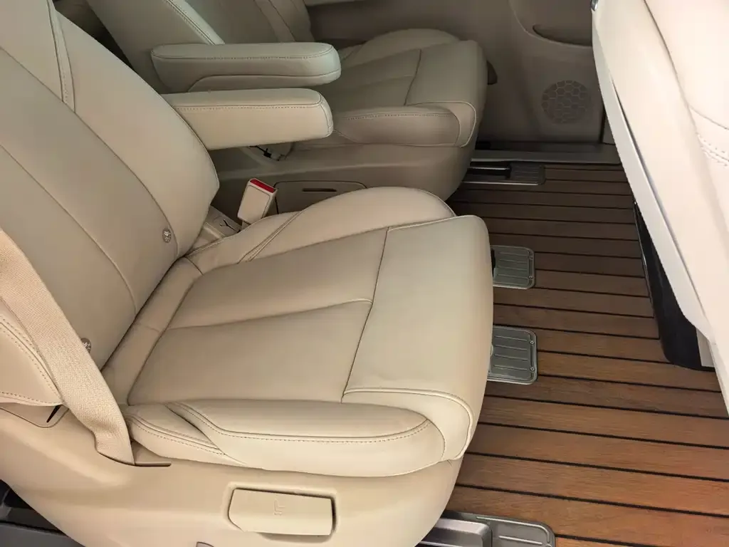 Buick GL8 2022 из CN, фото 3