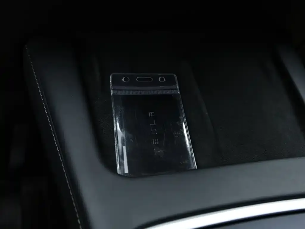 Tesla Model Y 2023 из CN, фото 10