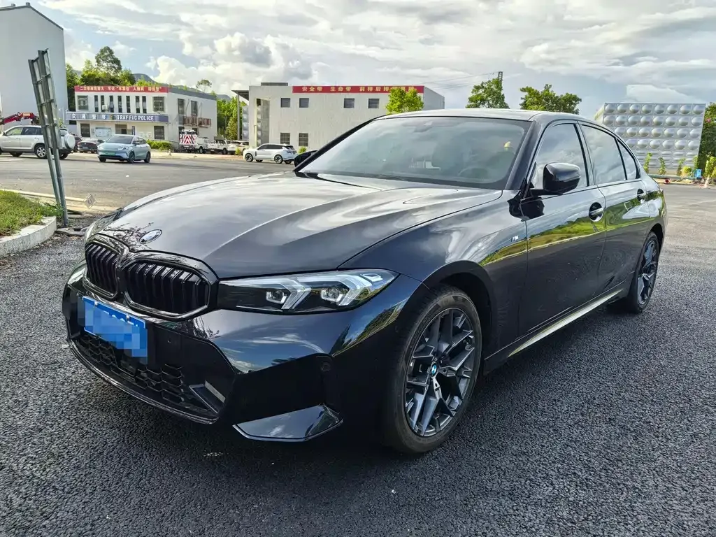 BMW 3 Series 2025 из CN, фото 1