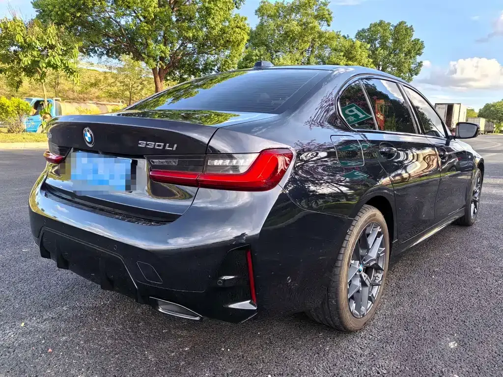 BMW 3 Series 2025 из CN, фото 4