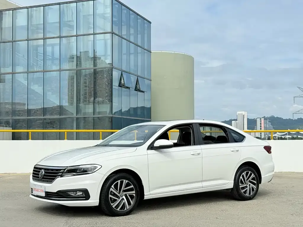 Volkswagen Lavida 2022 из CN, фото 1