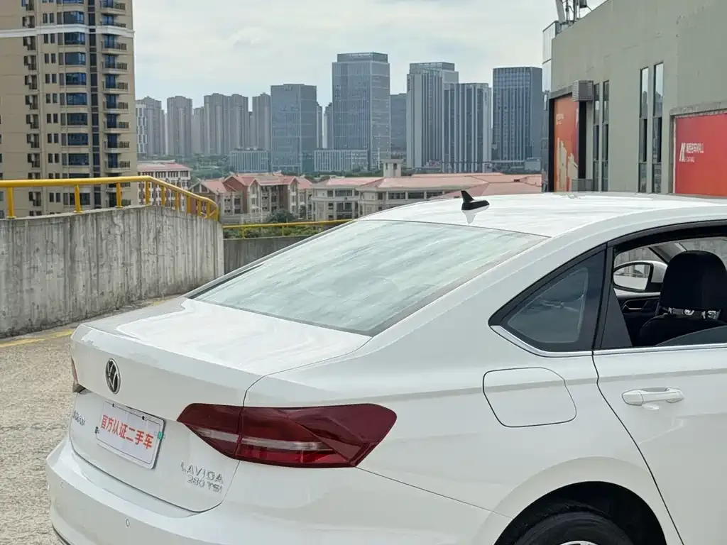 Volkswagen Lavida 2022 из CN, фото 5