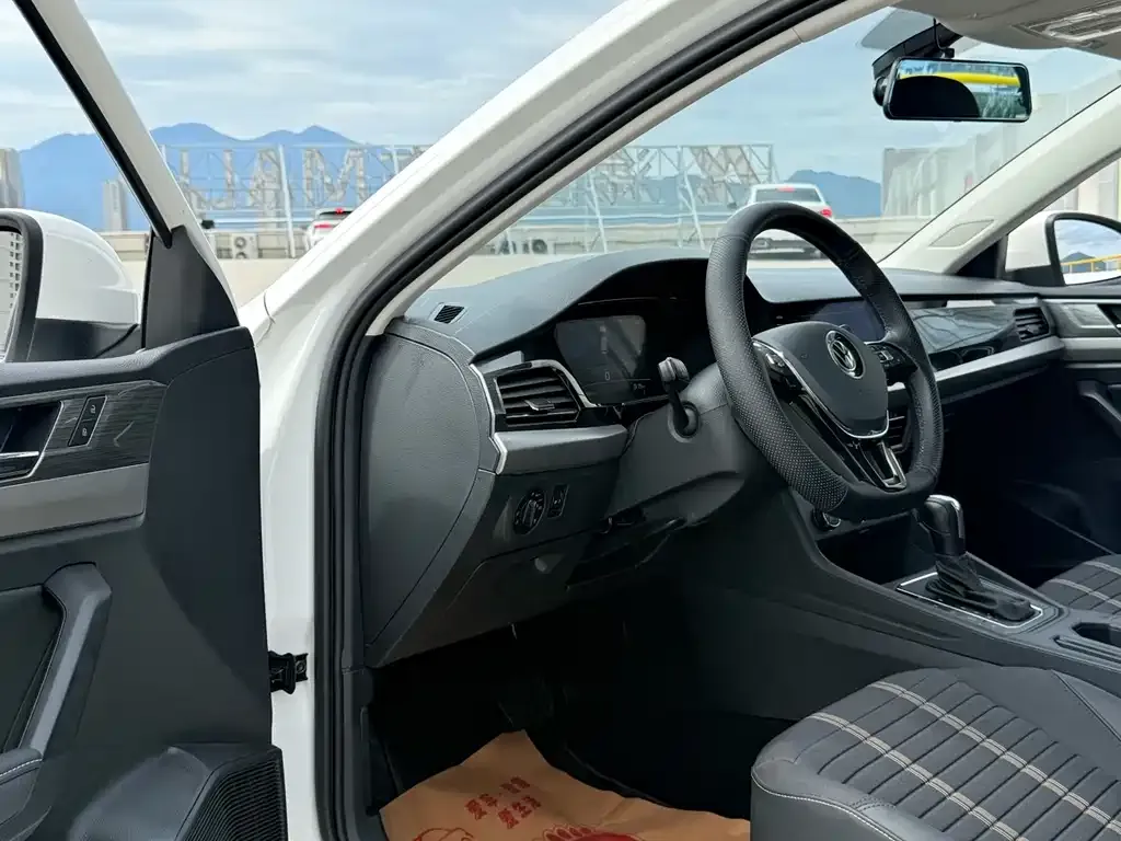 Volkswagen Lavida 2022 из CN, фото 6