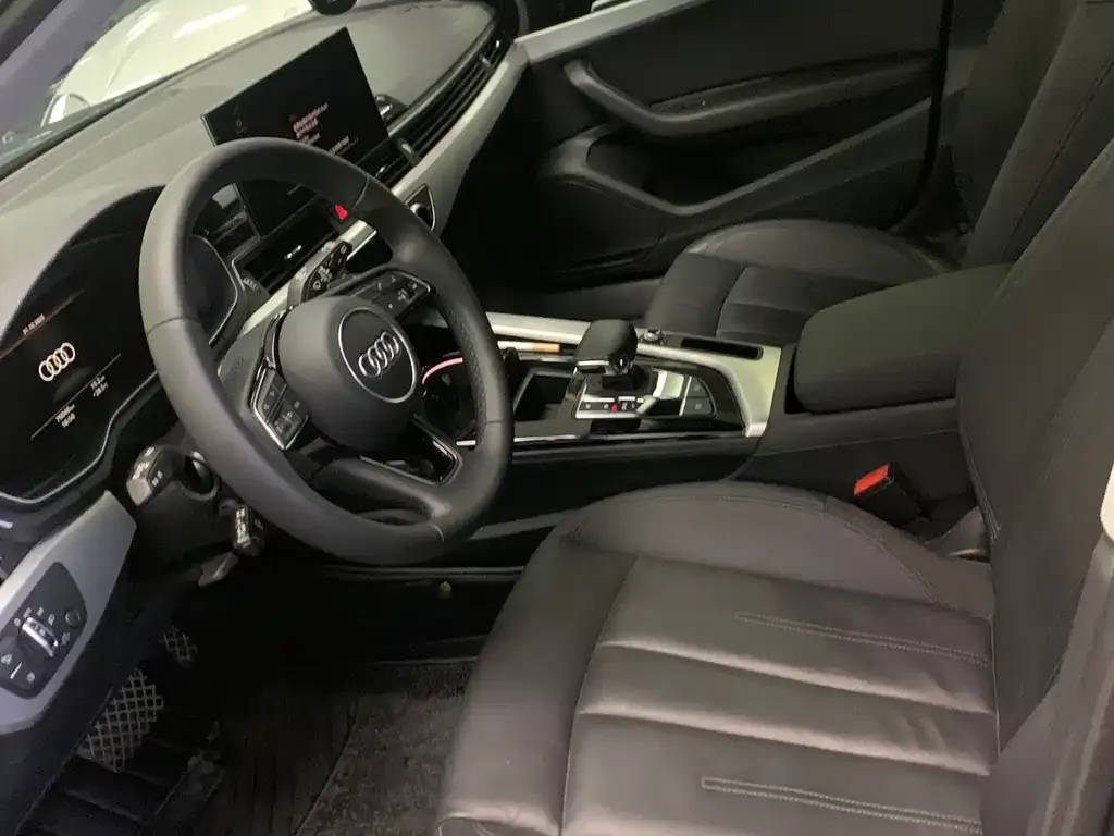 Audi A4 (Import) 2023 из CN, фото 2
