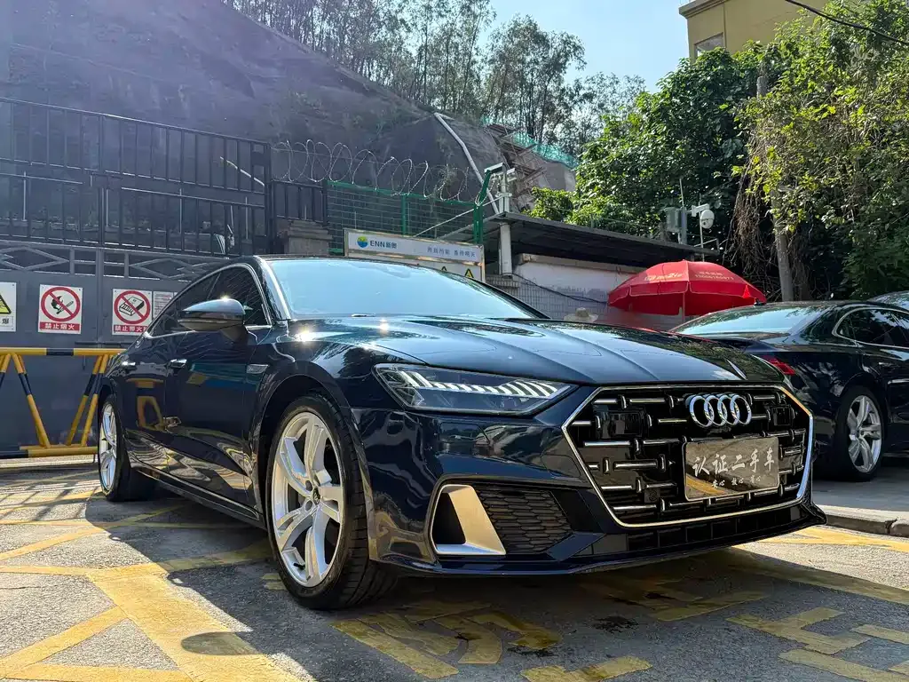 Audi A7L — фото 2
