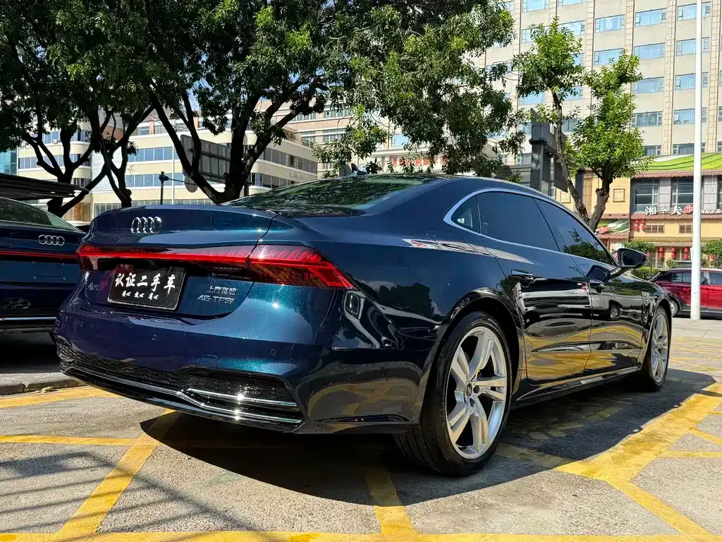 Audi A7L — фото 3