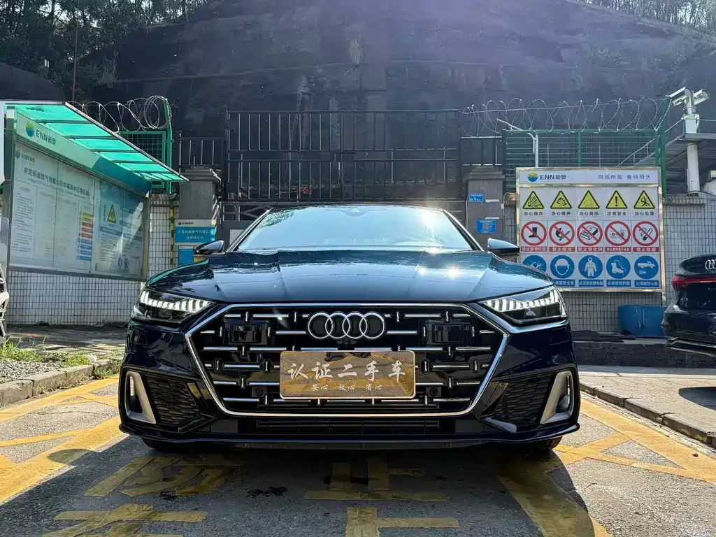 Audi A7L — фото 5